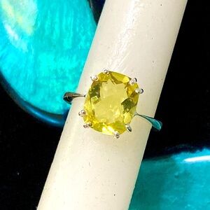 Sterling Lemon Quartz Pastel Yellow Green Oval Squared Silver Ring sz6 NEW!